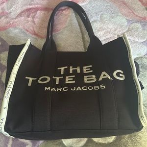 The jacquard tote bag by Marc Jacobs